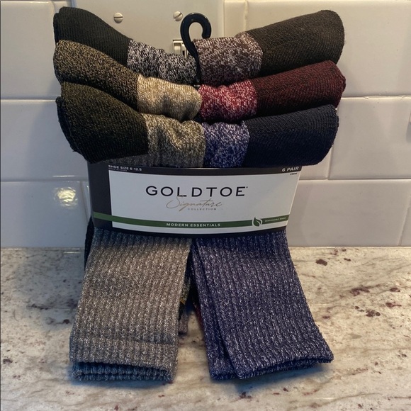 NWT Goldtoe mens 6 pack of crew socks. Shoe size 6-12.5 - Picture 1 of 7
